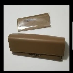 NEW! Burberry London Authentic hard case Burberry | Accessories | New Burberry London Authentic Hard  main image 3
